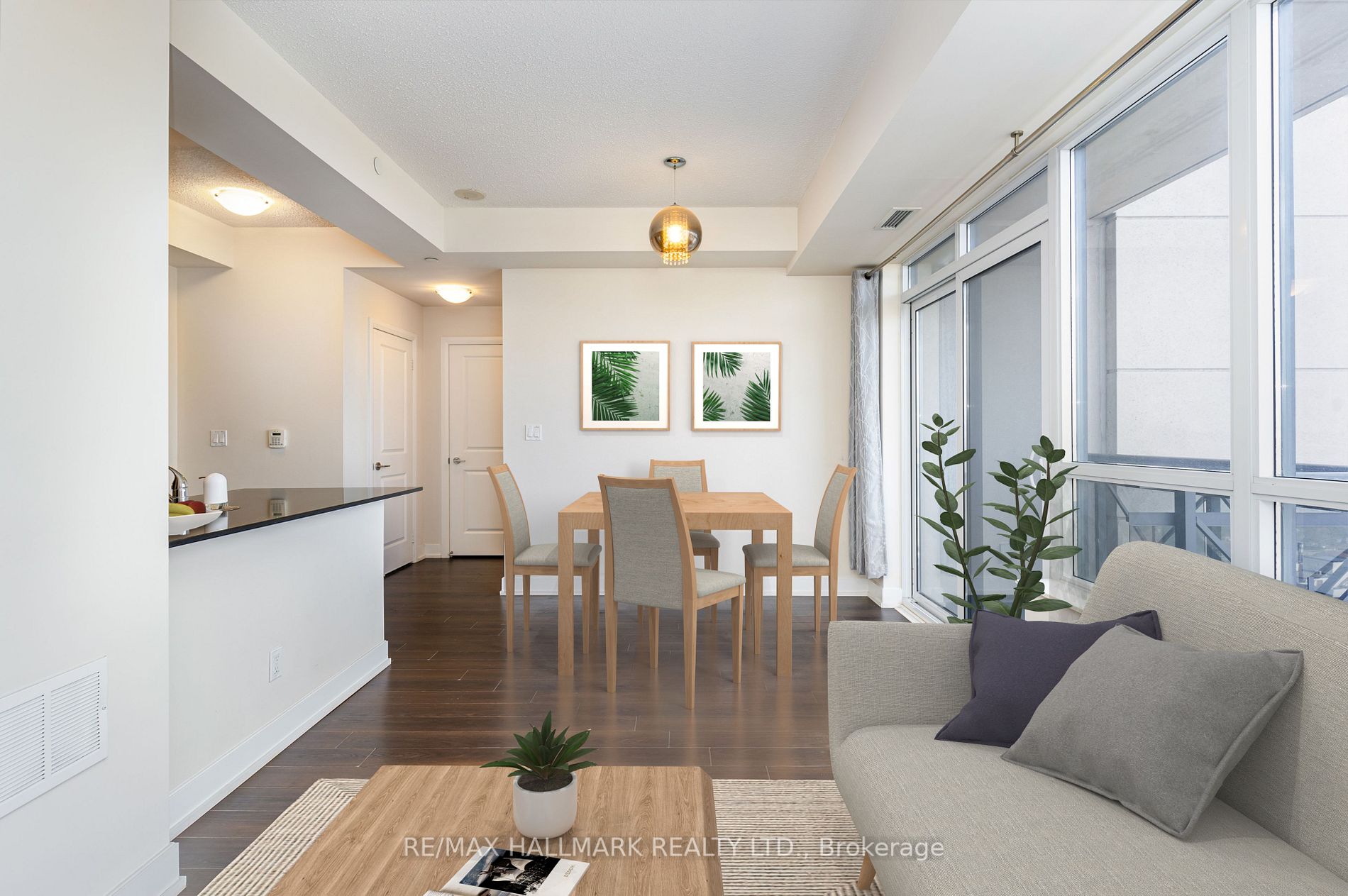 6 Eva Rd, #2610