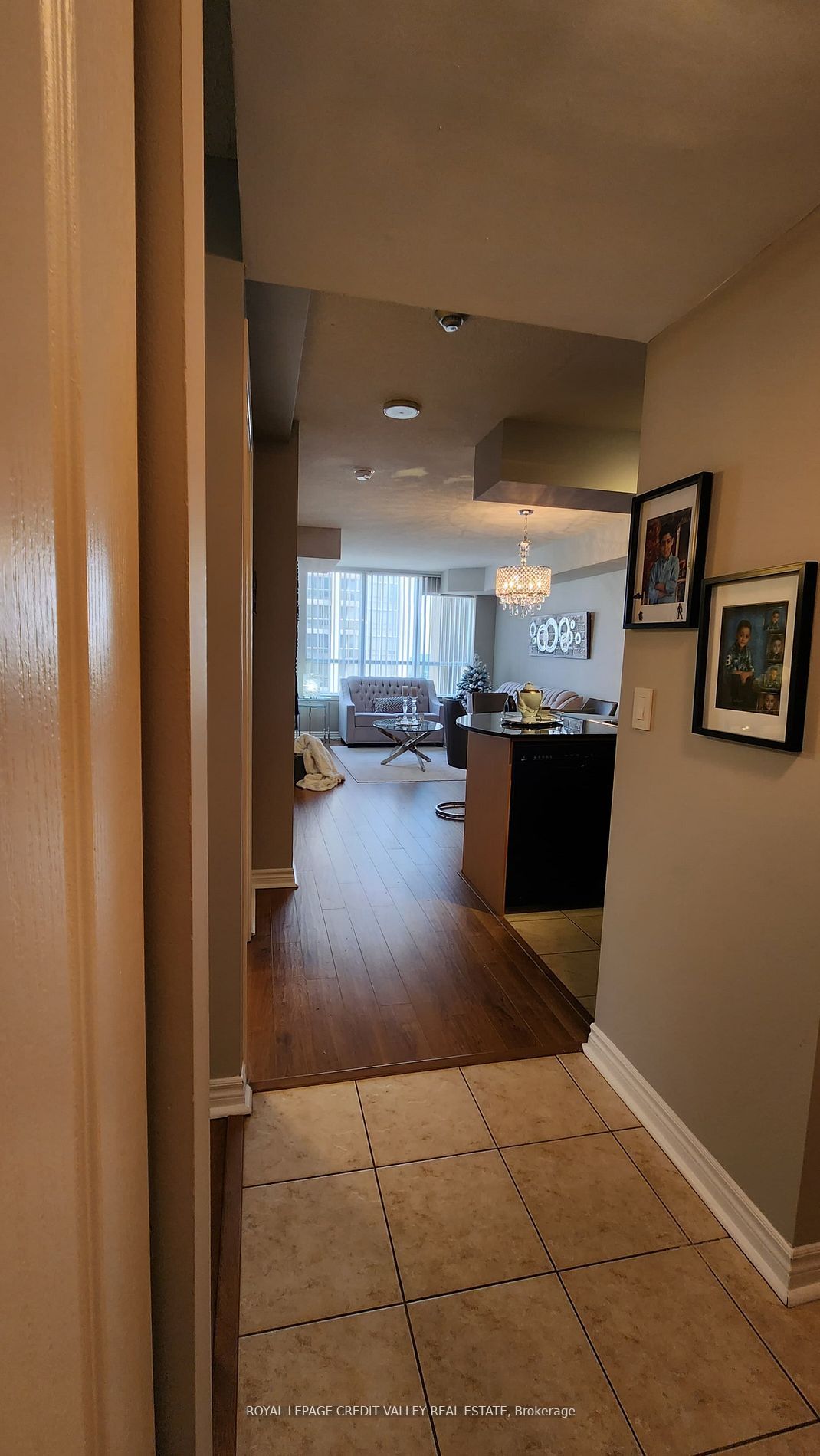 4090 Living Arts Dr, #2001