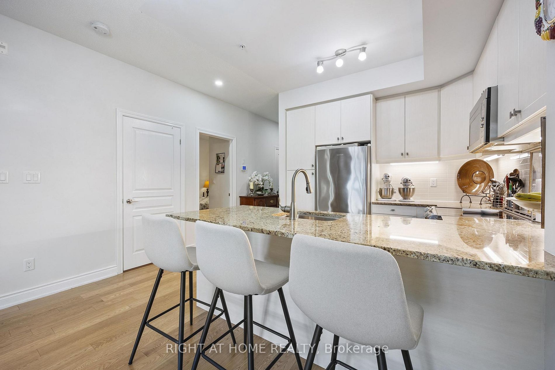 3170 Erin Mills Pkwy, #130