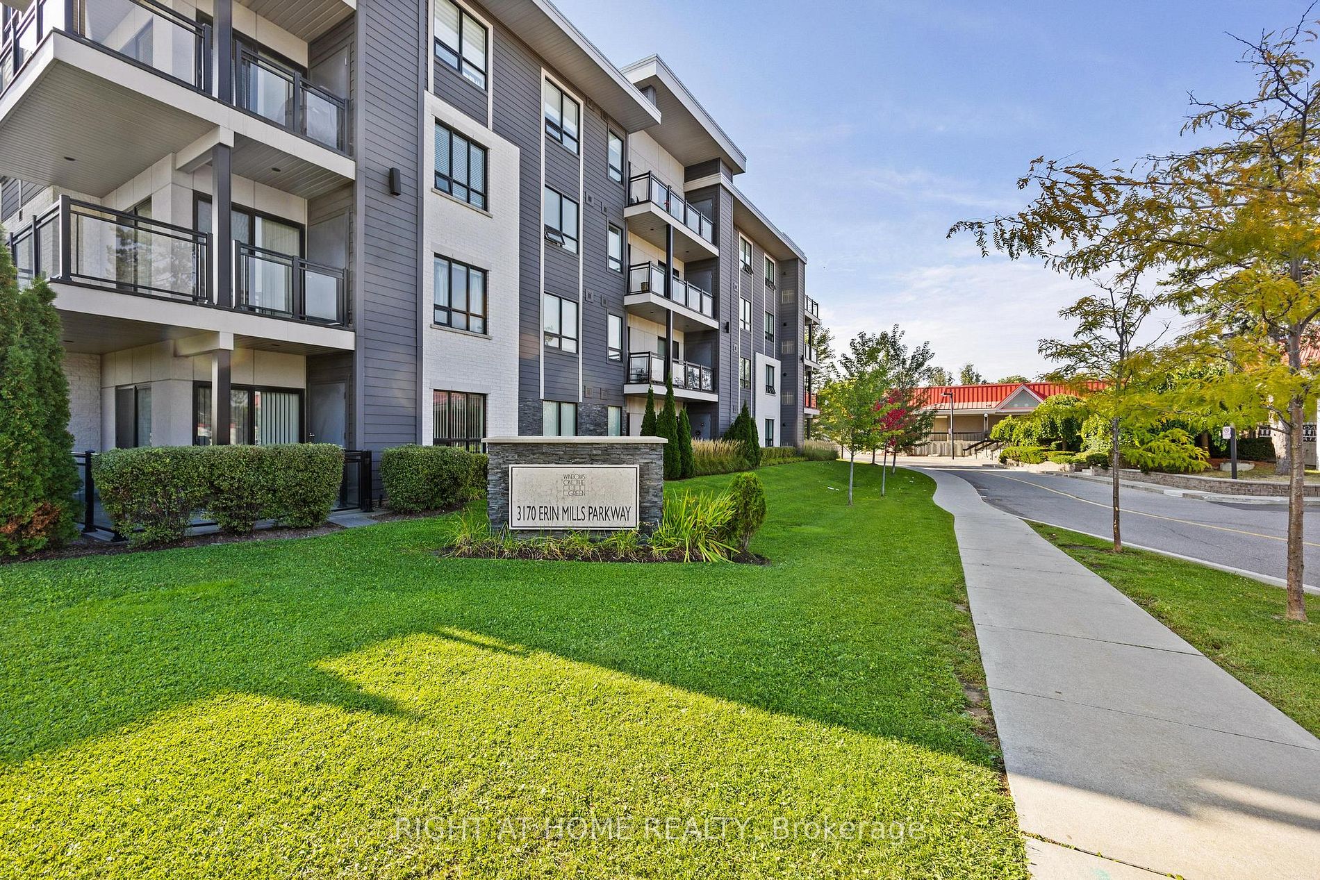 3170 Erin Mills Pkwy, #130