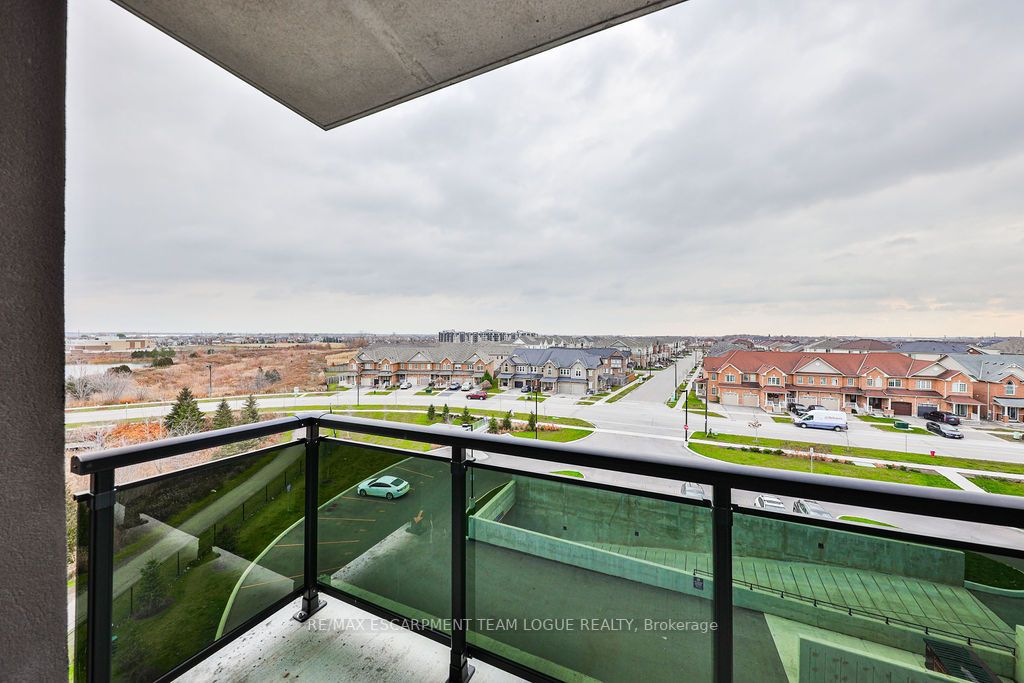 1287 Costigan Rd, #512