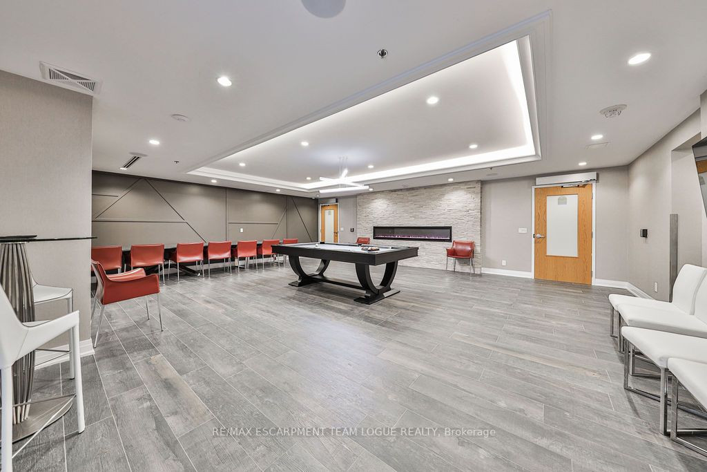 1287 Costigan Rd, #512