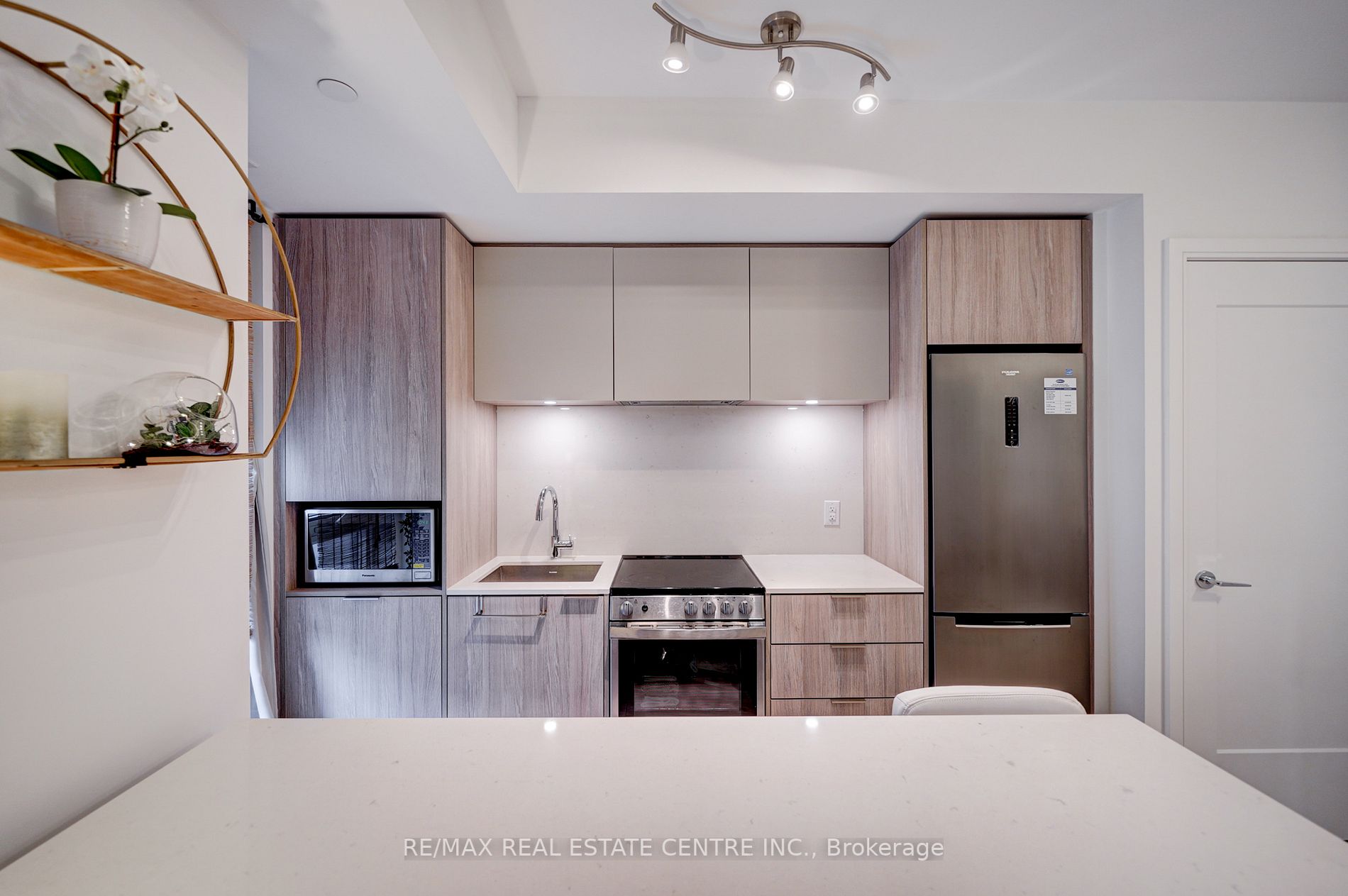70 Annie Craig Dr, #703
