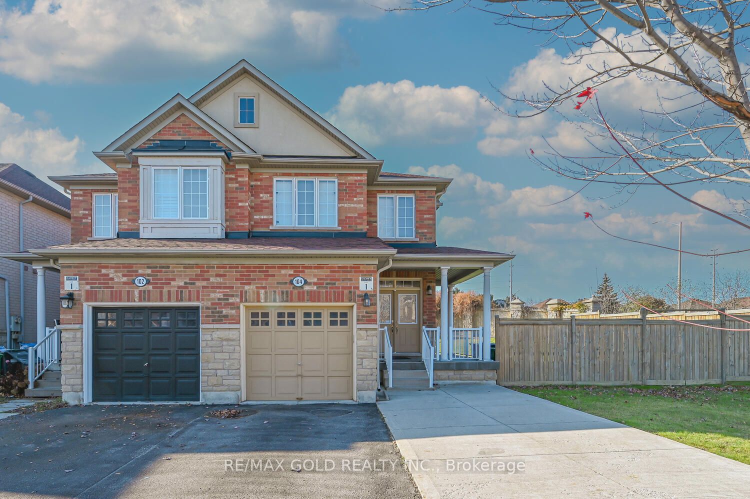 104 Rubysilver Dr