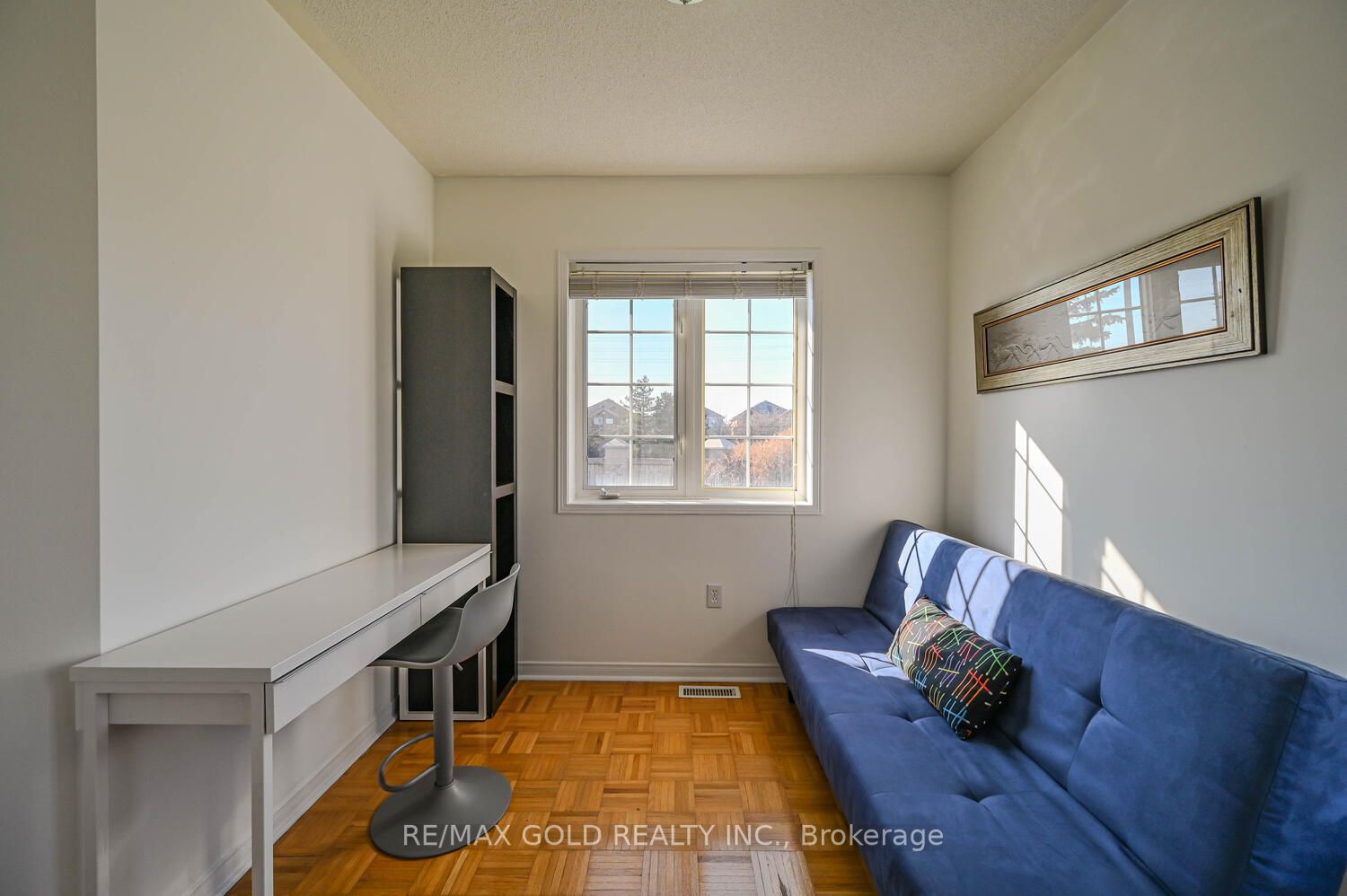 104 Rubysilver Dr
