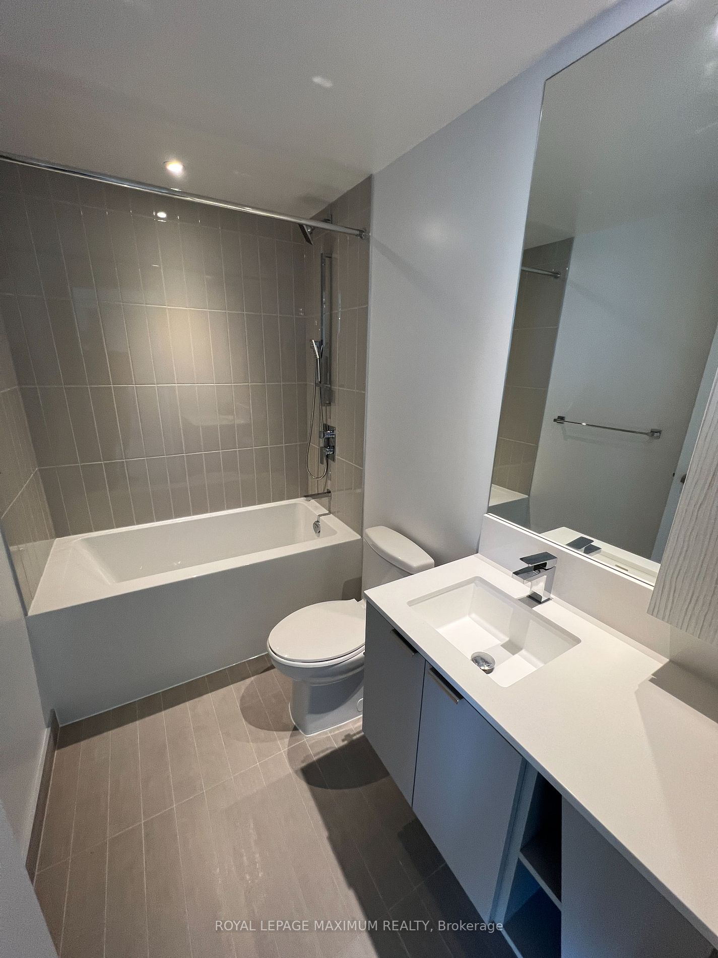3883 Quartz Rd, #1402