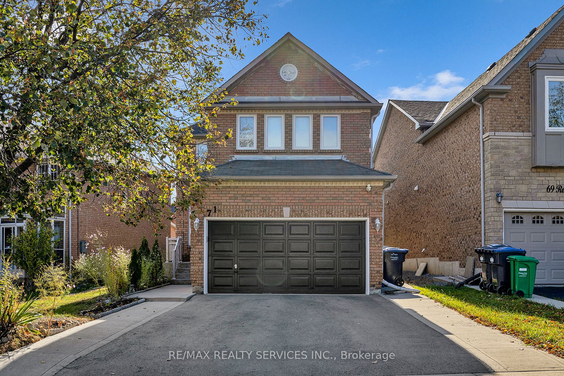 71 Rocky Mountain Cres