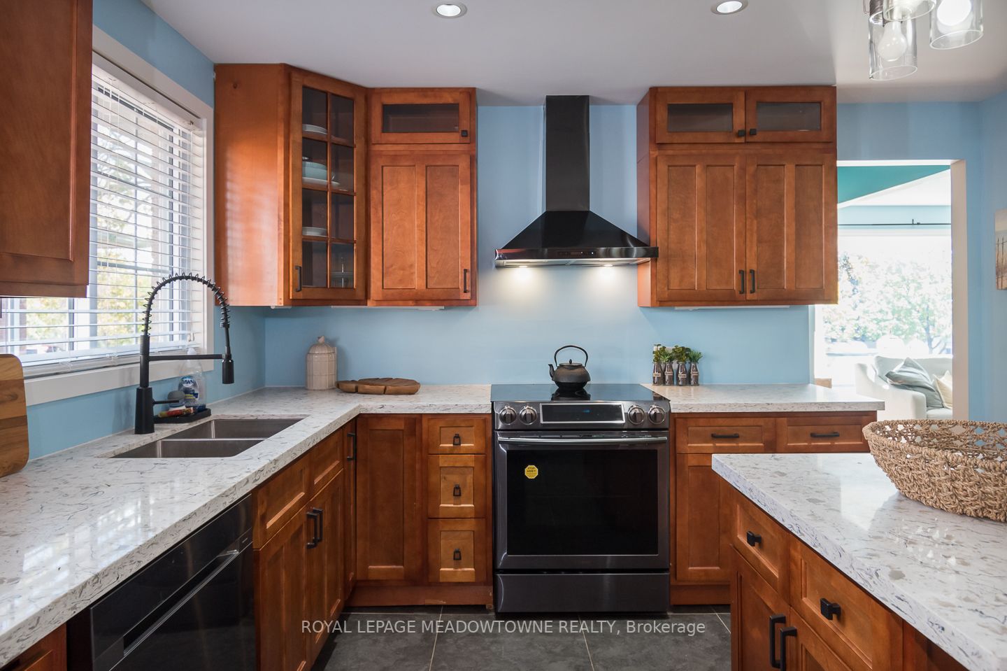 830 Merritt Dr