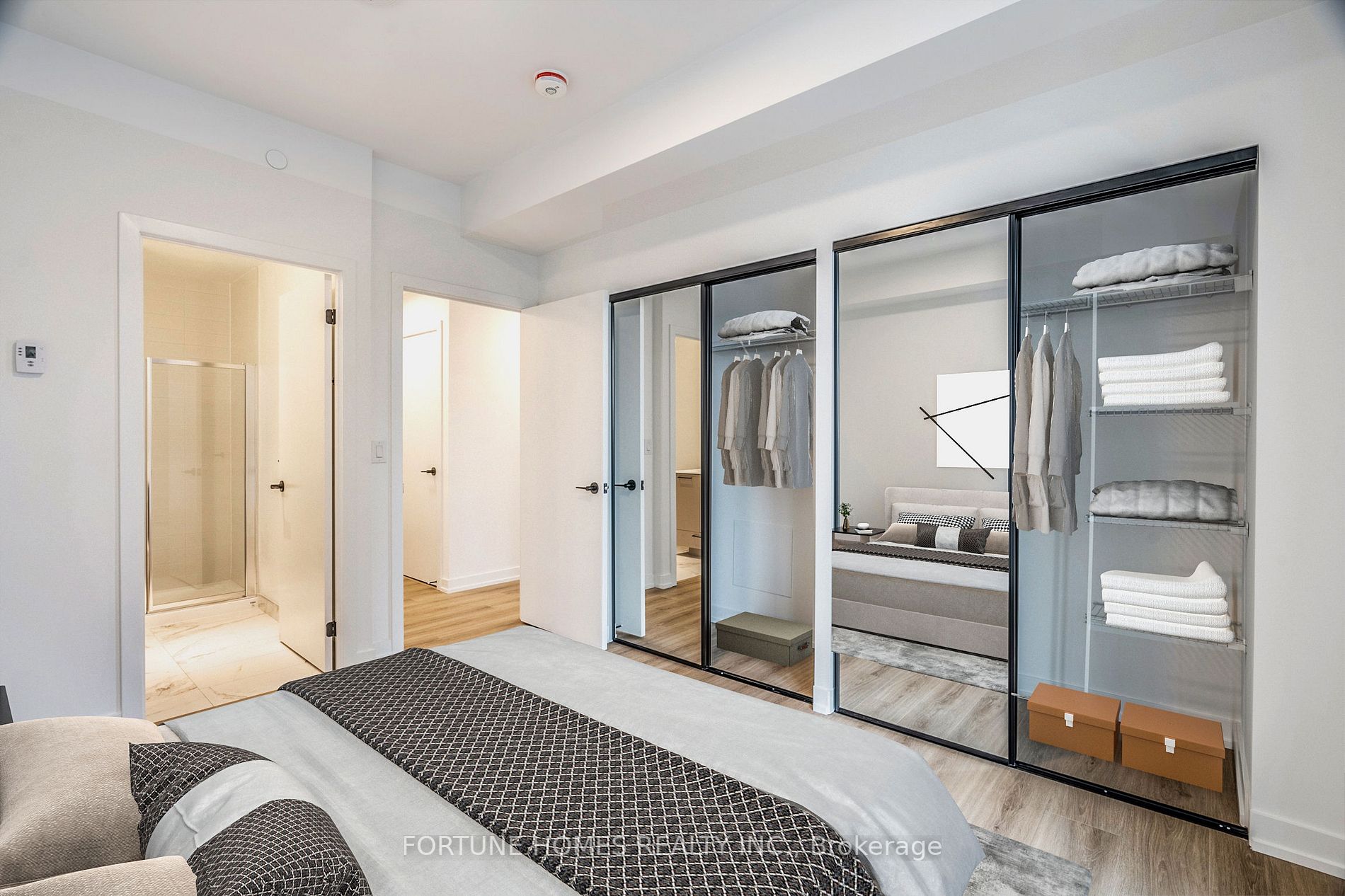 10 Lagerfeld Dr, #404