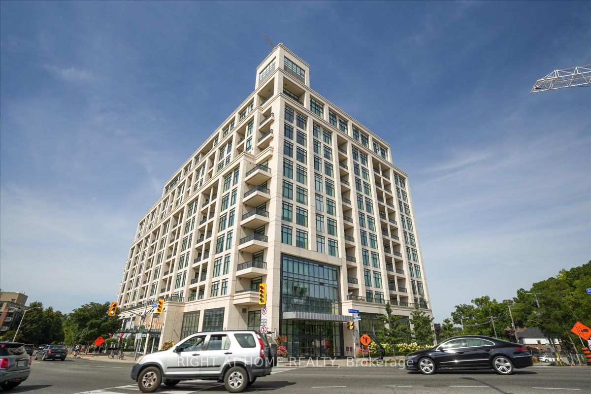 1 Old Mill Dr, #204