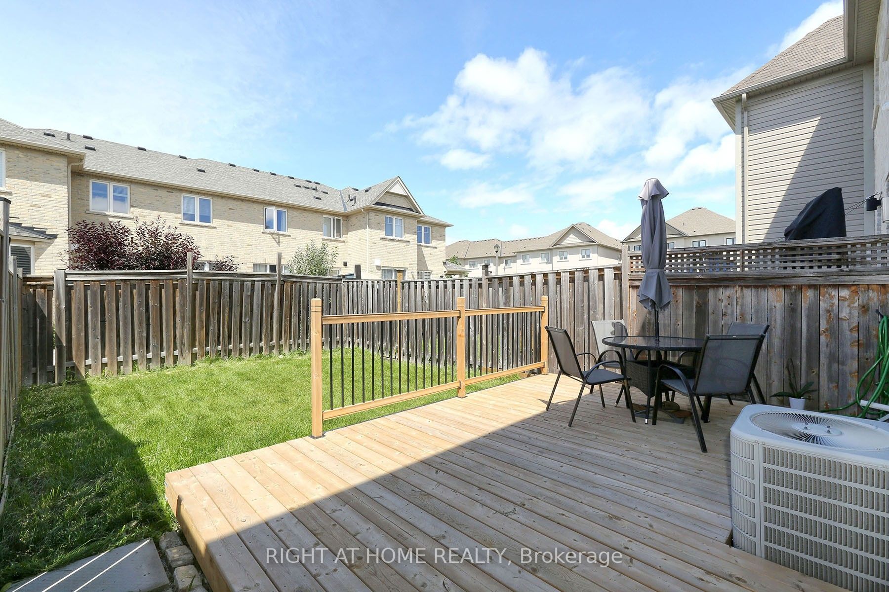 16 Aspenview Ave