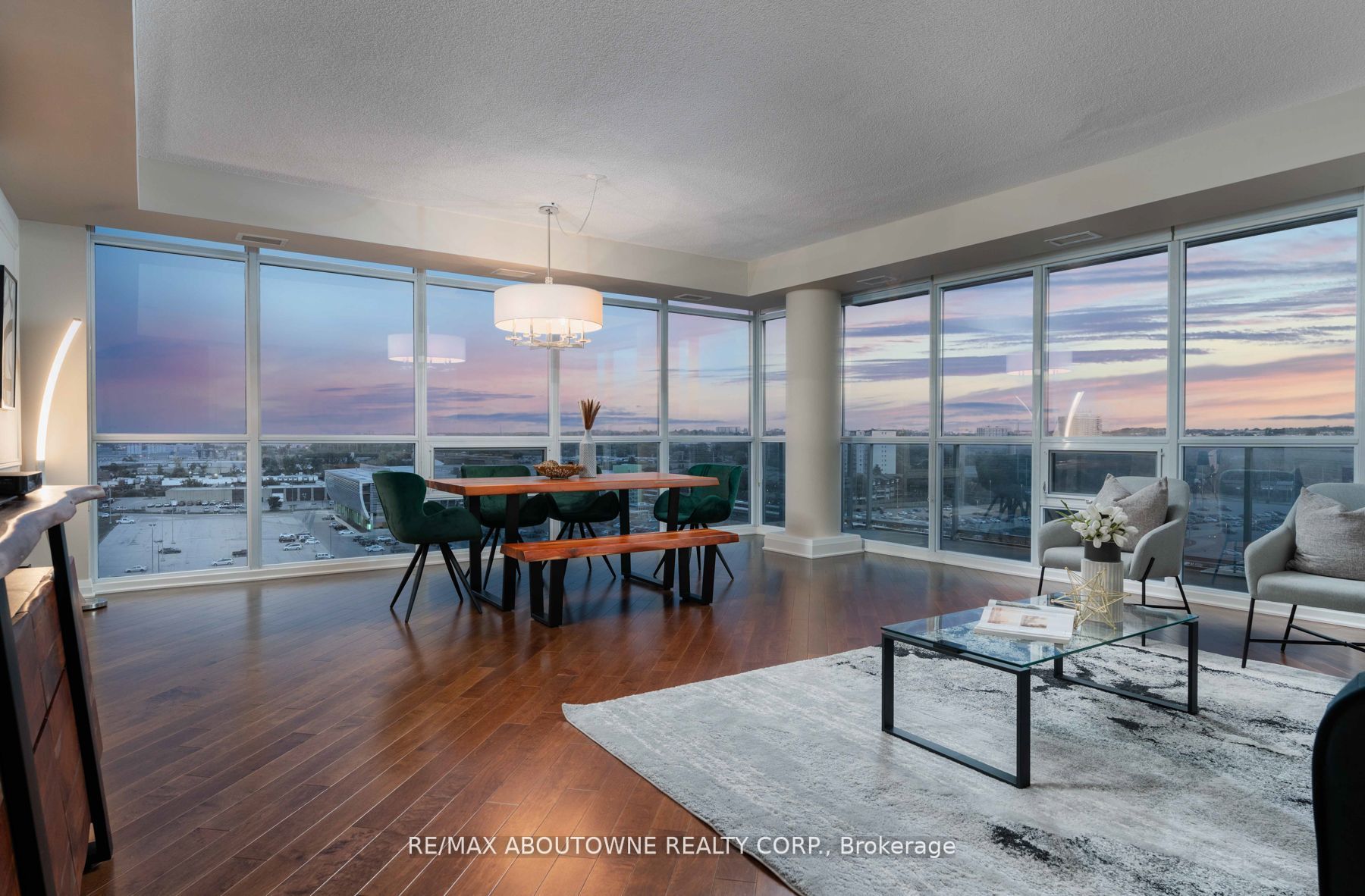 1055 Southdown Rd, #1202