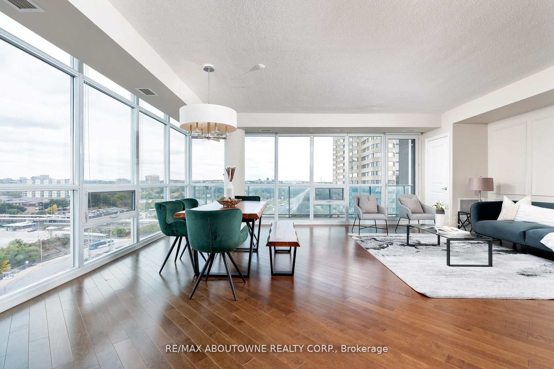 1055 Southdown Rd, #1202