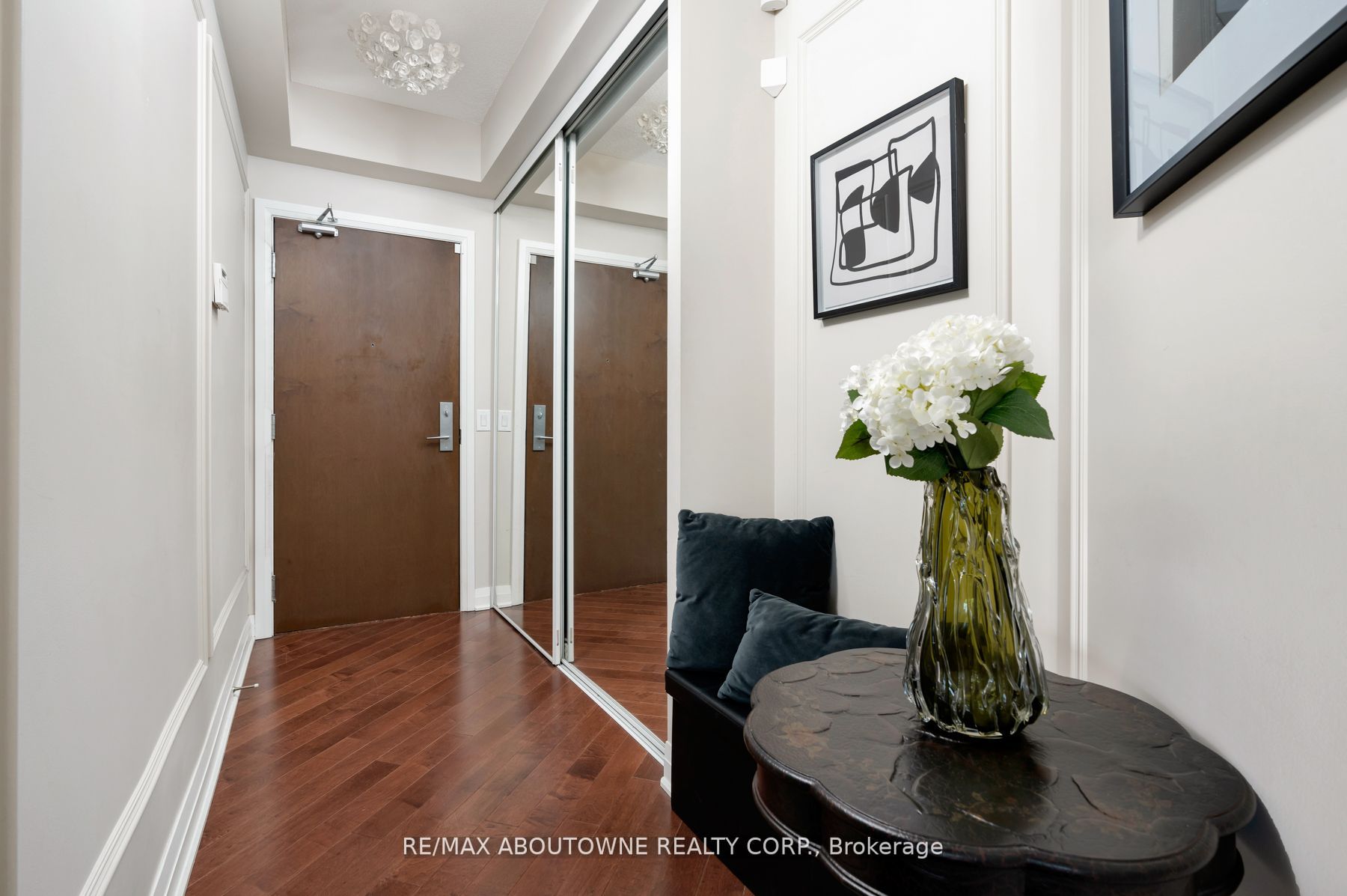 1055 Southdown Rd, #1202