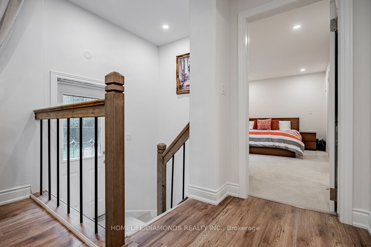 208 Glen Oak Dr
