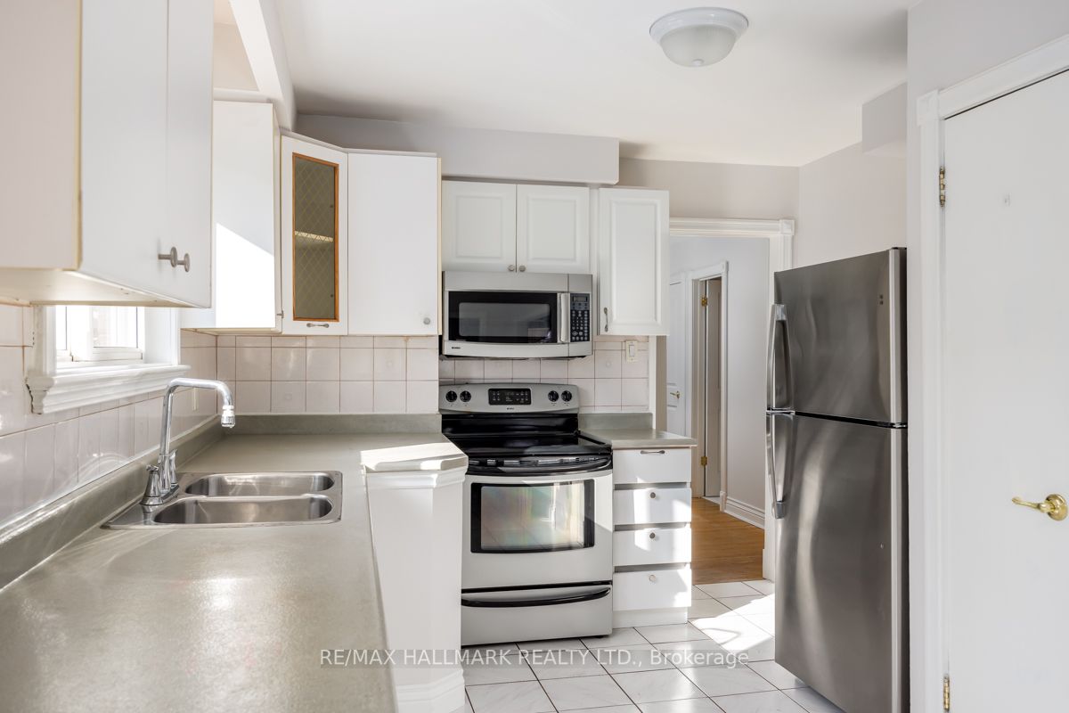 2417 Whaley Dr