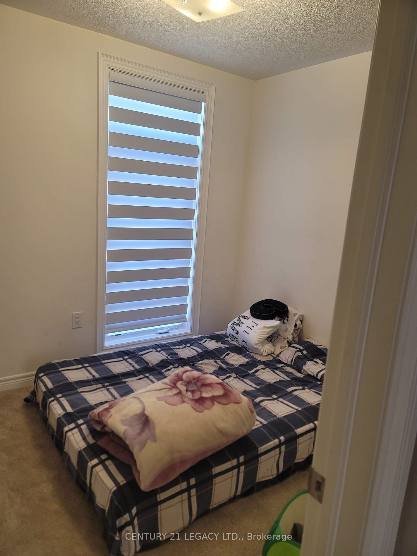 4 Queenpost Drive