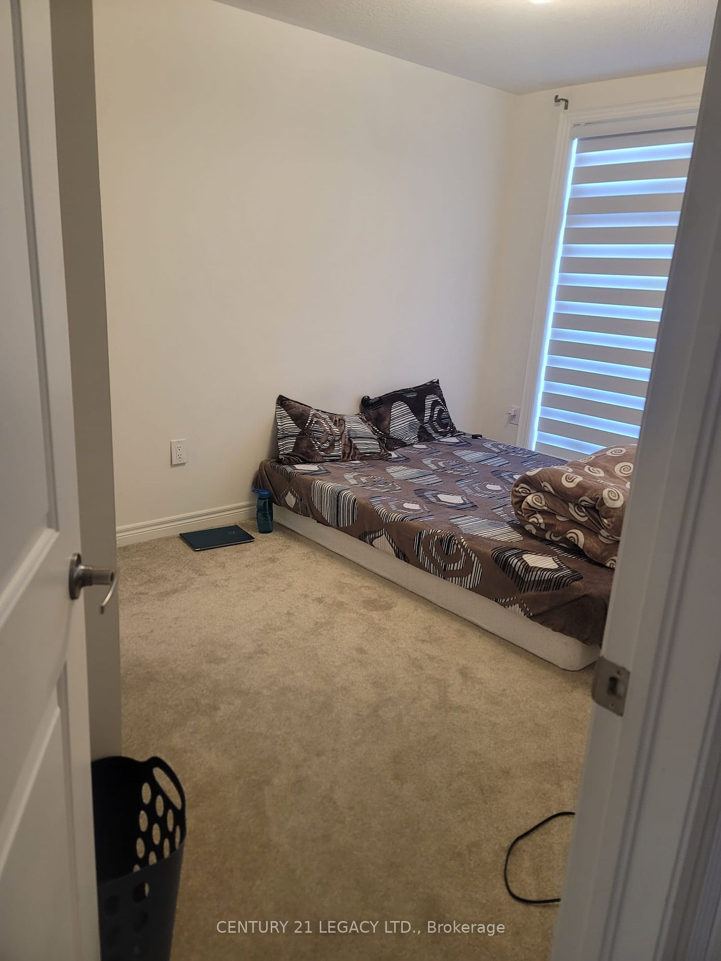4 Queenpost Drive