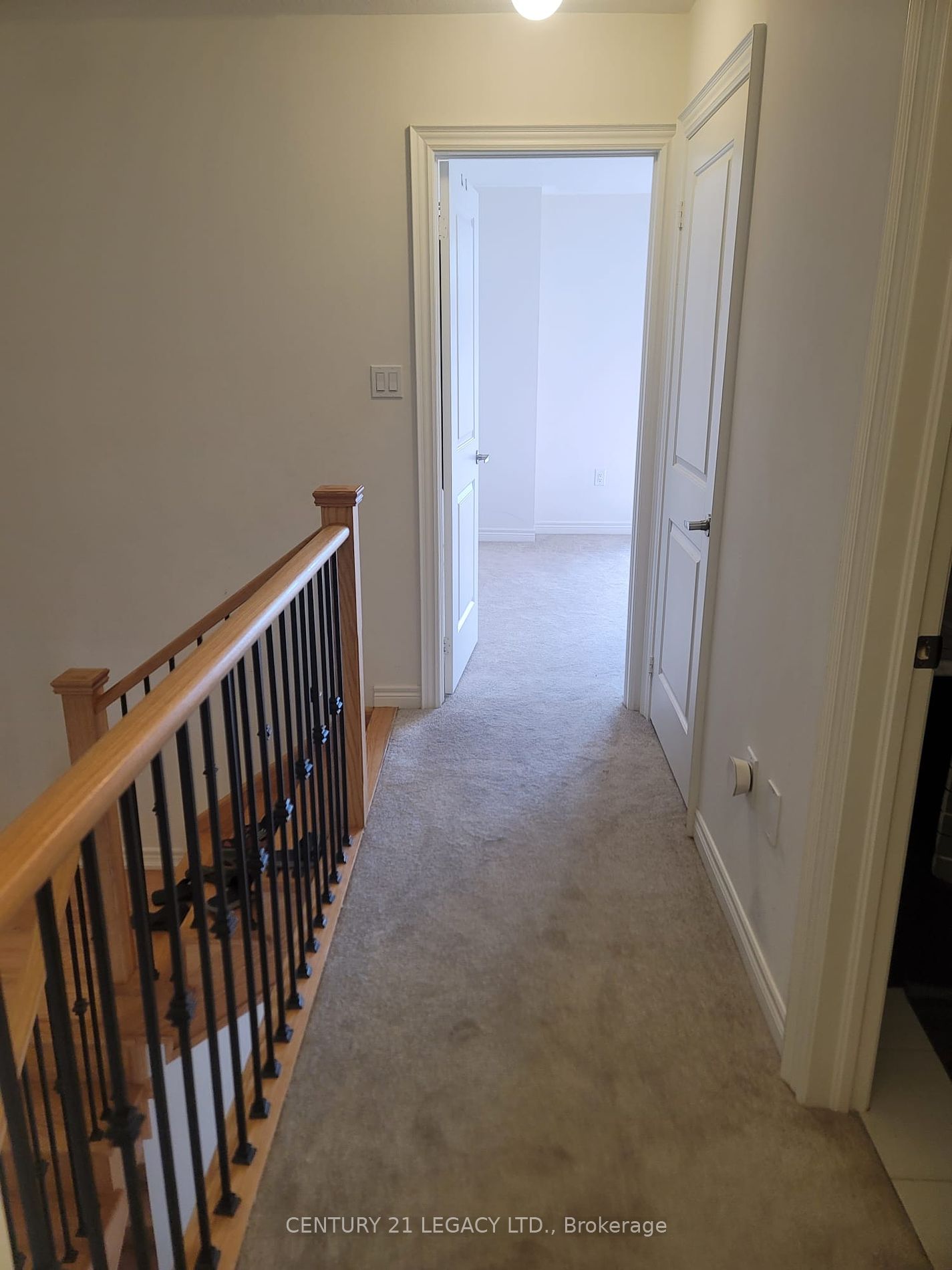 4 Queenpost Drive