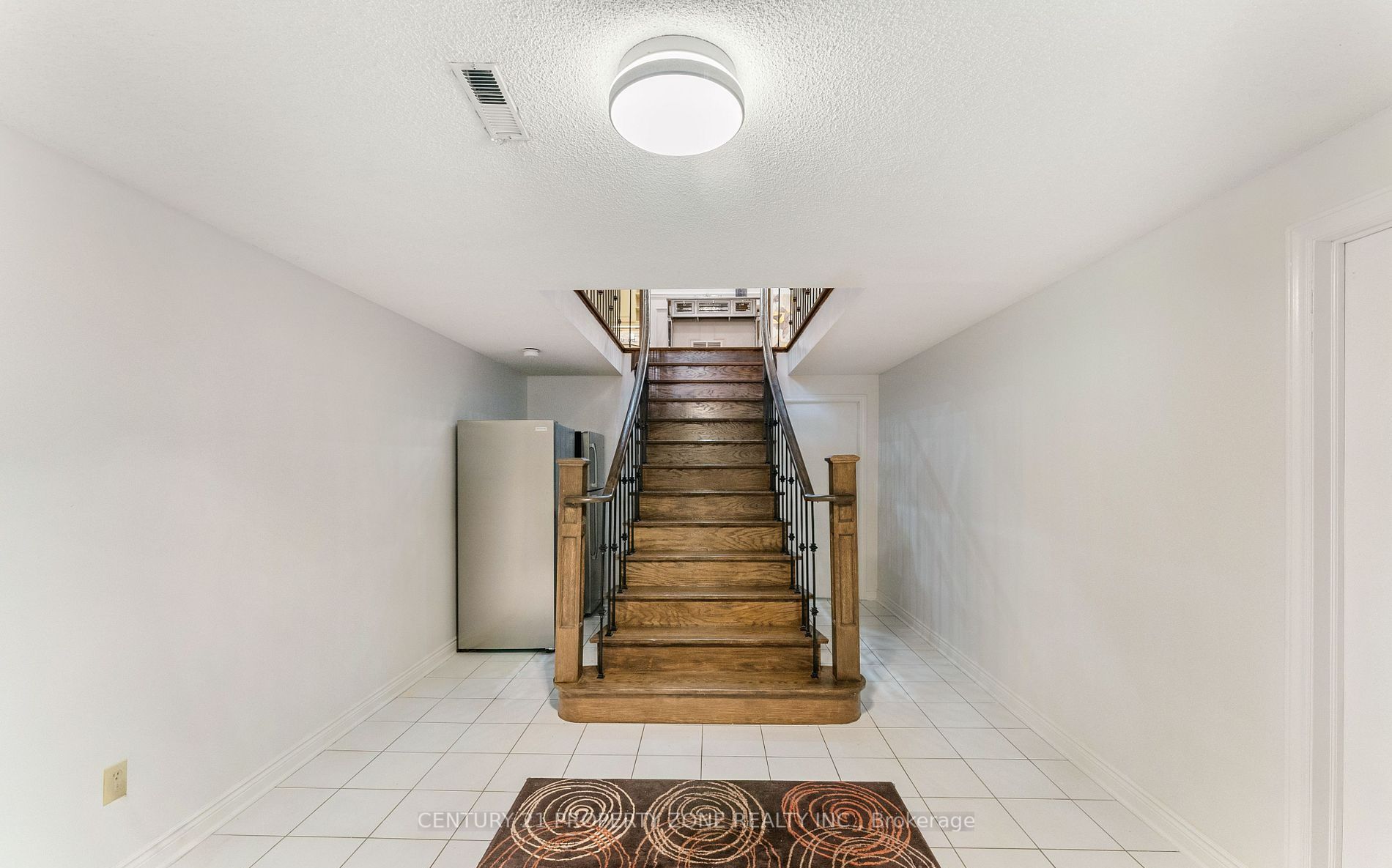 349 Summerchase Dr