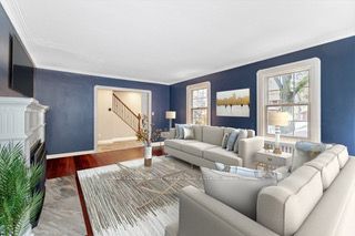123 Elizabeth St S