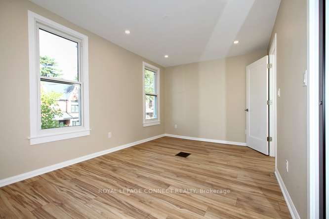 29 Golden Ave