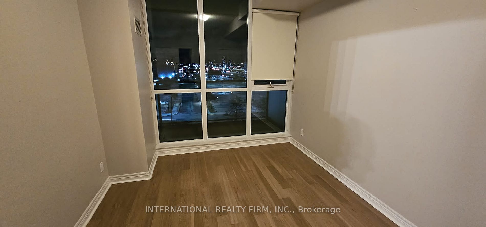 339 Rathburn Rd W, #717