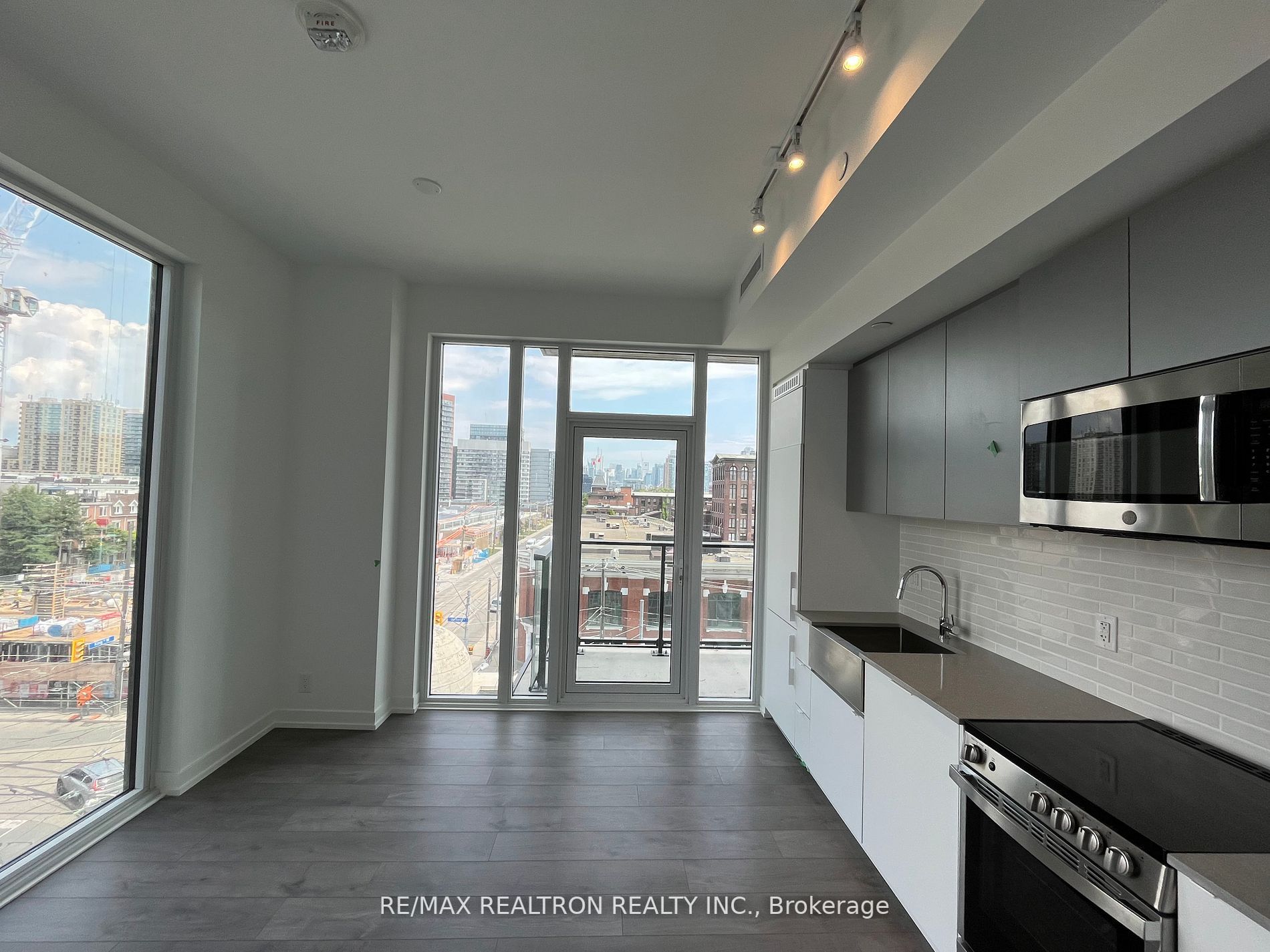 270 Dufferin St, #426