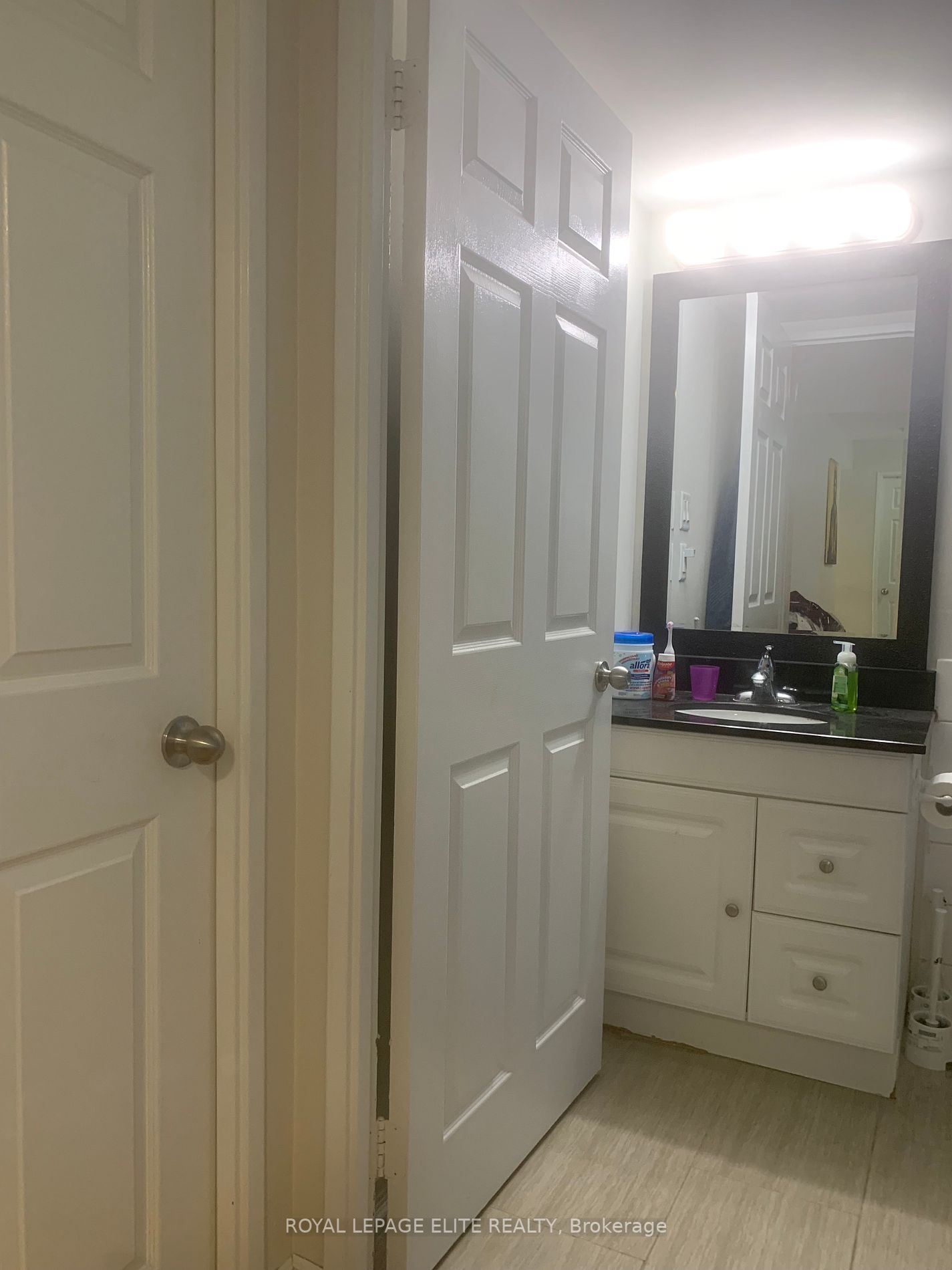 700 Constellation Dr, #202