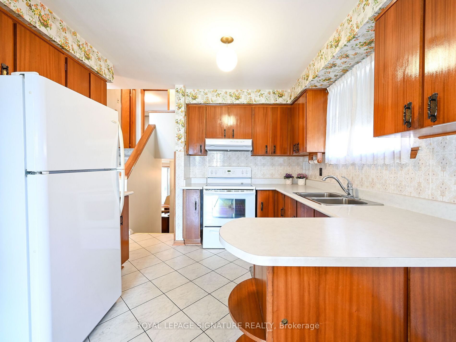 24 Newell Crt