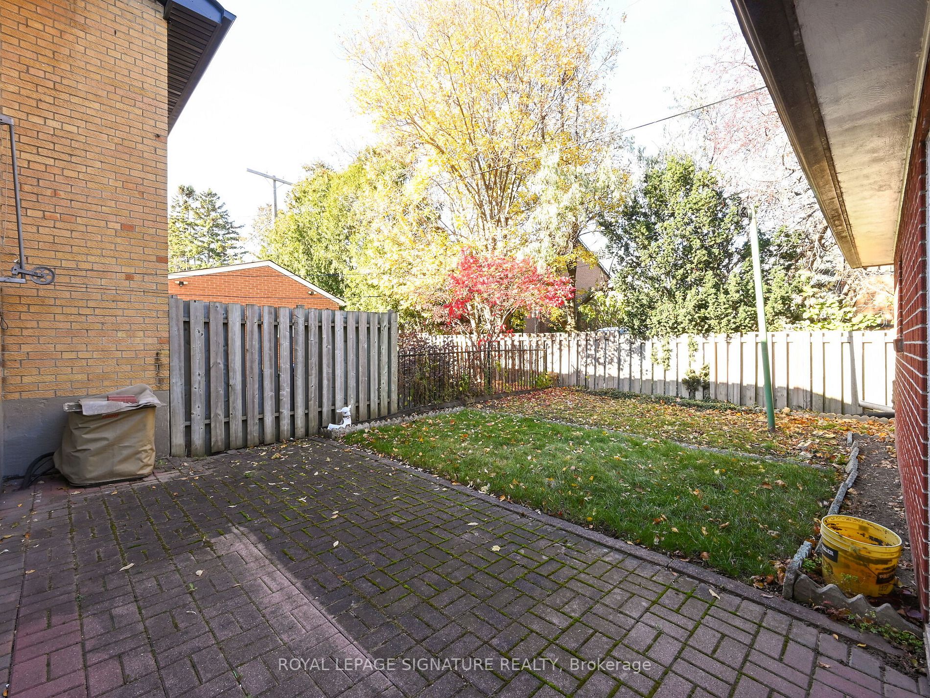 24 Newell Crt