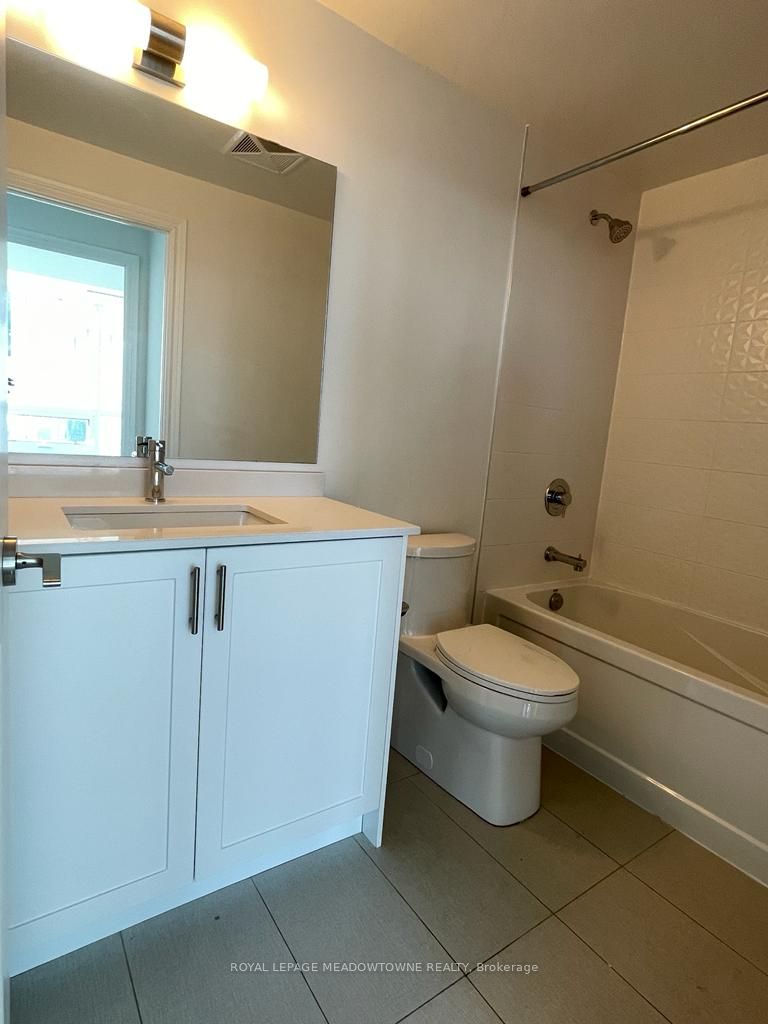 1050 Main St E, #603