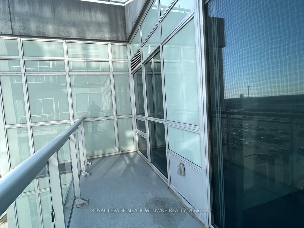 1050 Main St E, #603