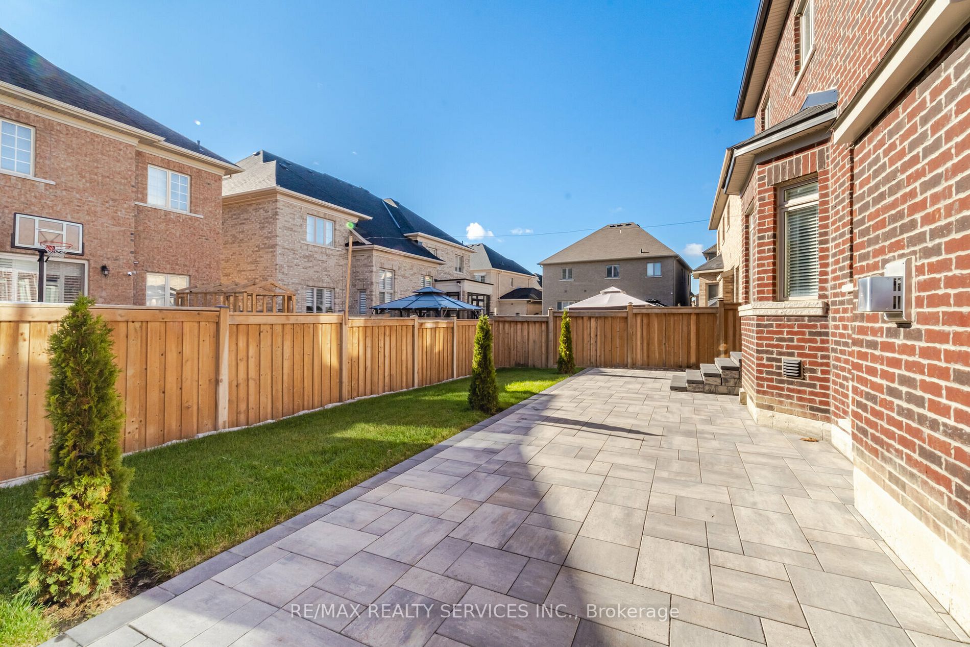 127 Squire Ellis Drive