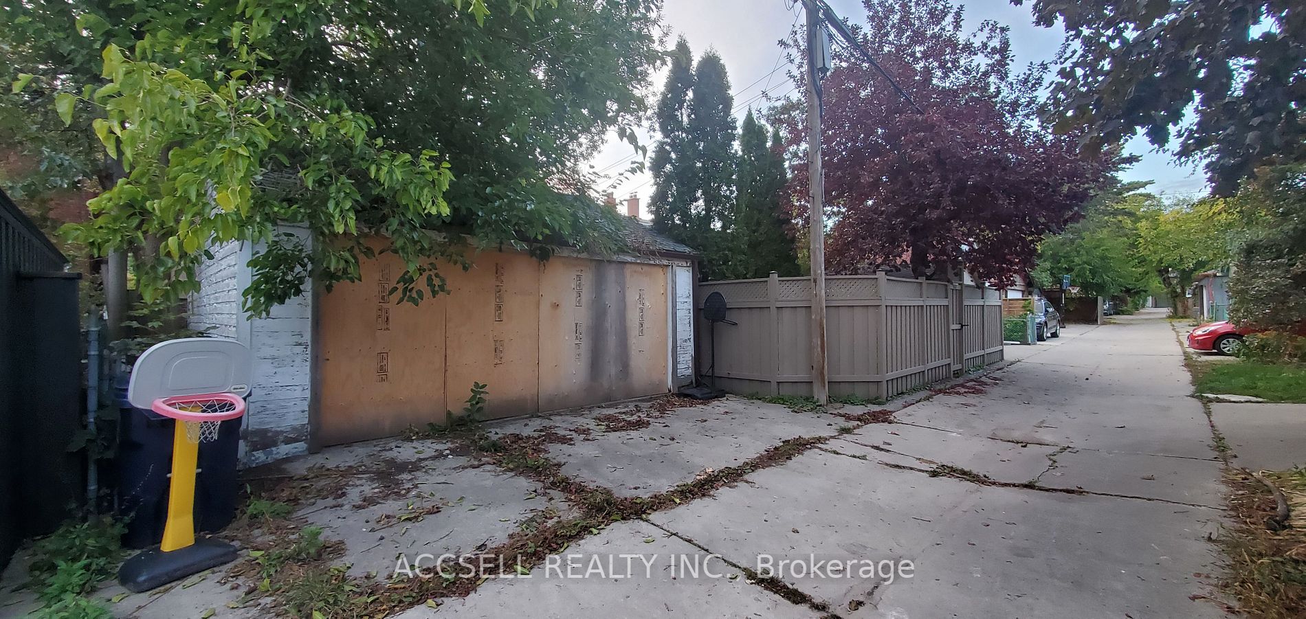 461 Willard Ave