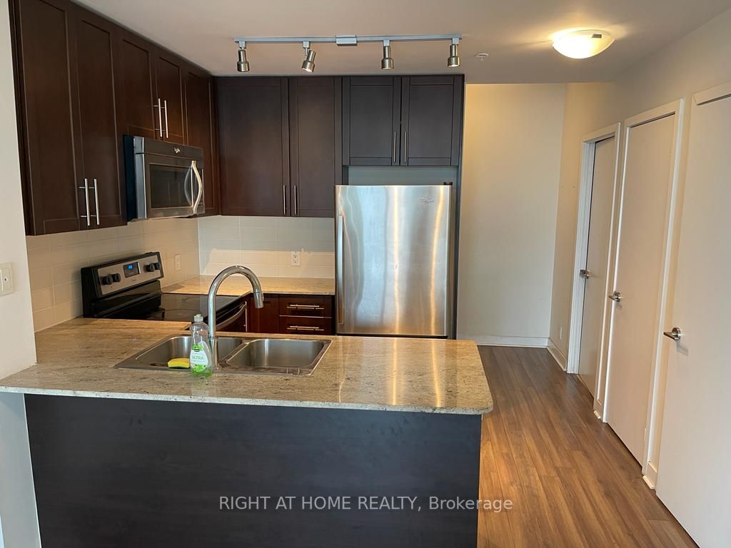 3985 Grand Park Dr, #2001