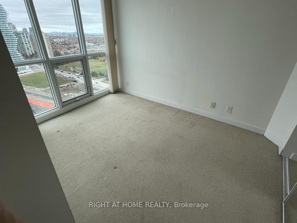 3985 Grand Park Dr, #2001