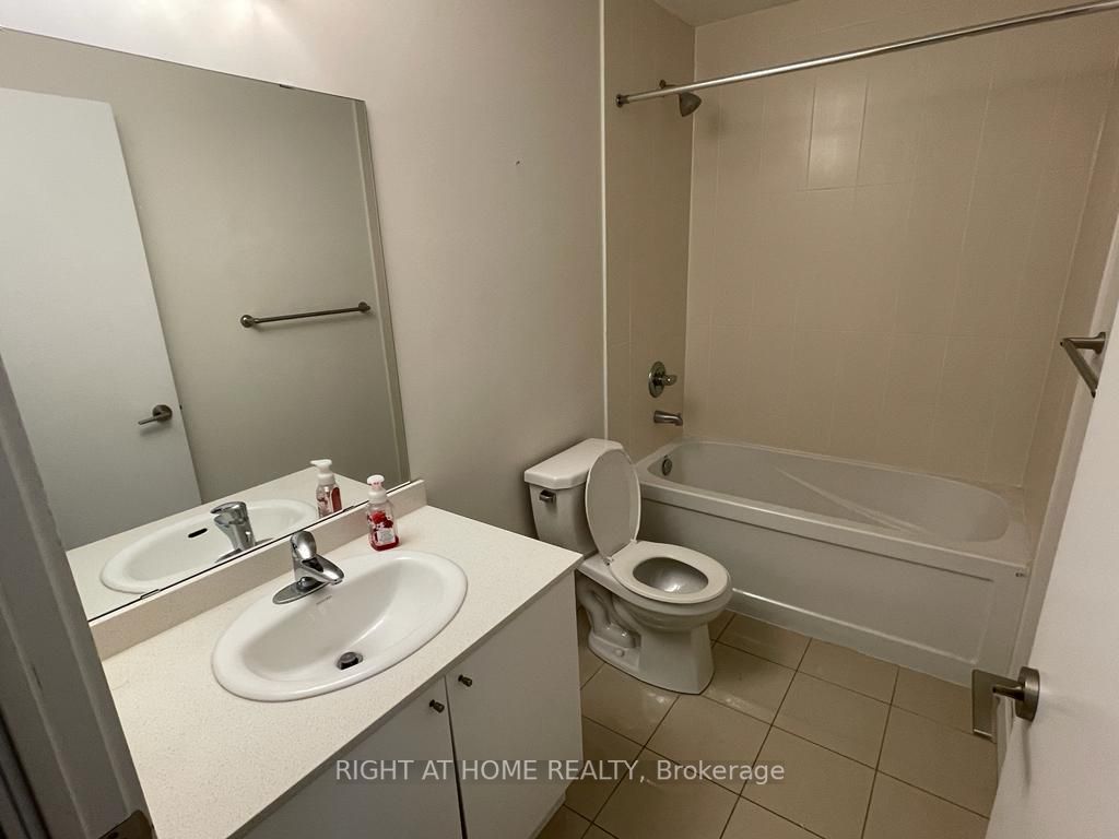 3985 Grand Park Dr, #2001