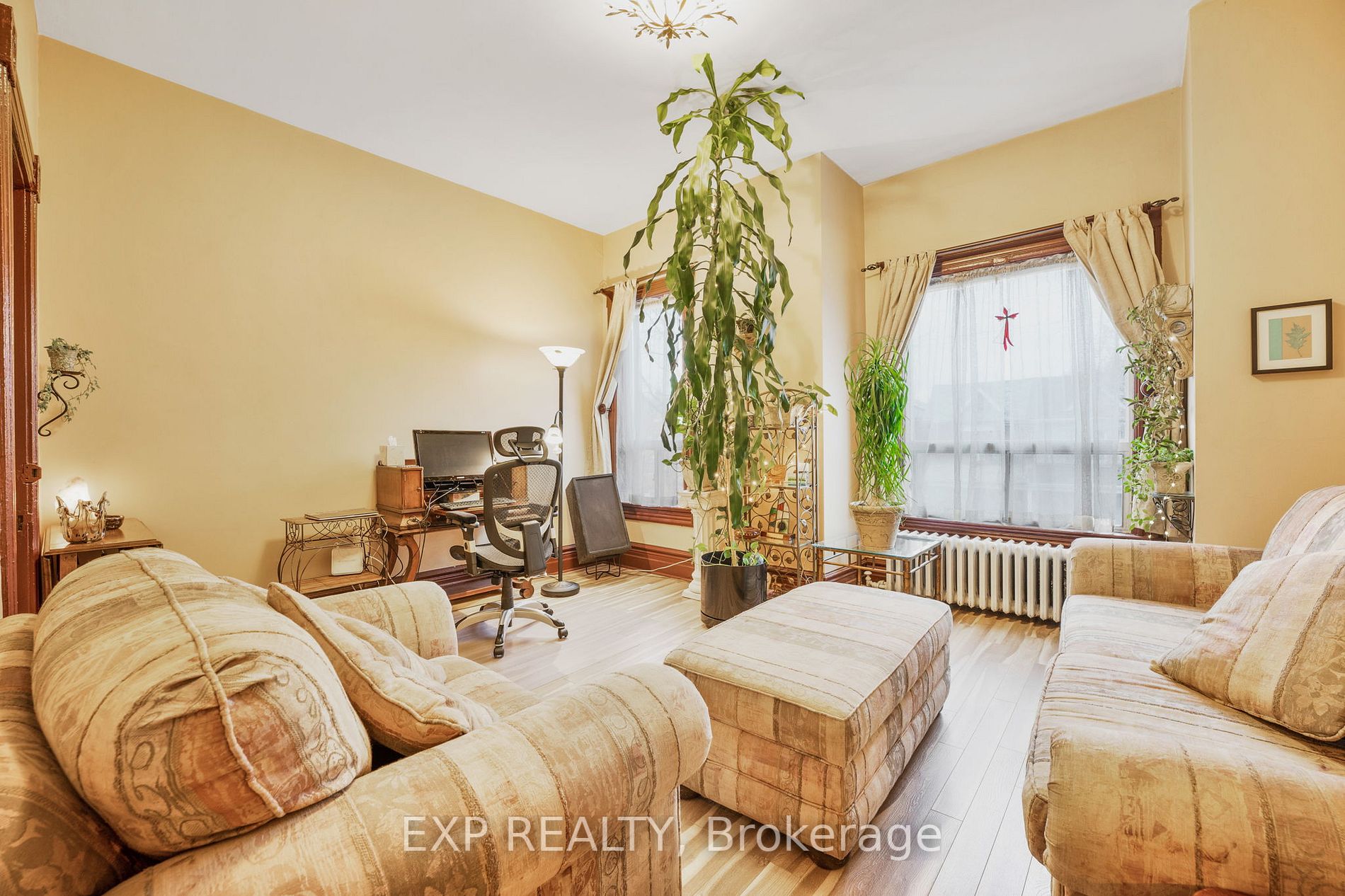 99 Mulock Ave