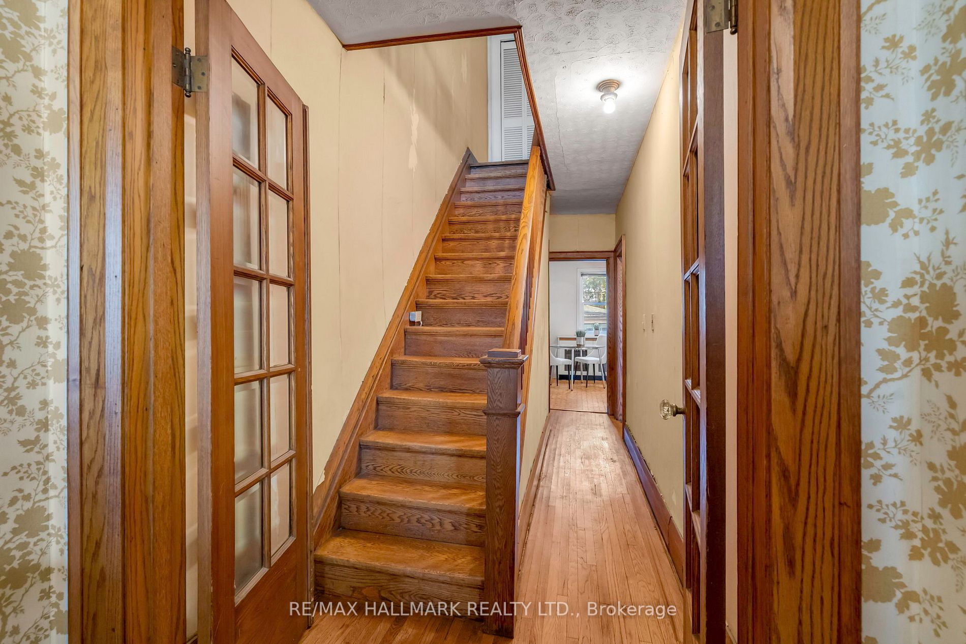 394 Runnymede Rd