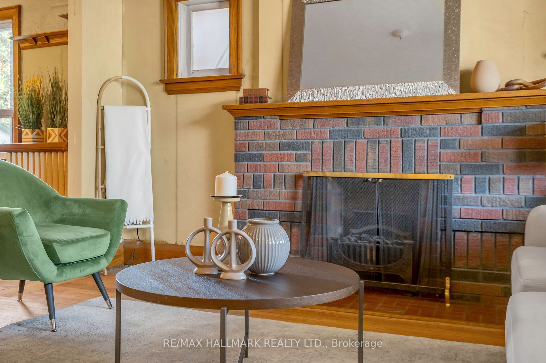 394 Runnymede Rd