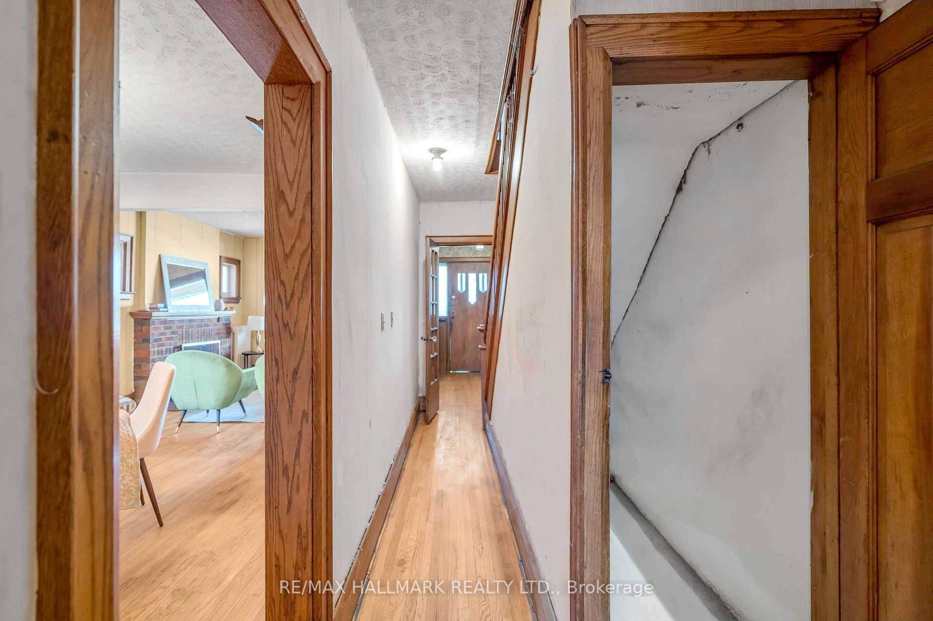 394 Runnymede Rd