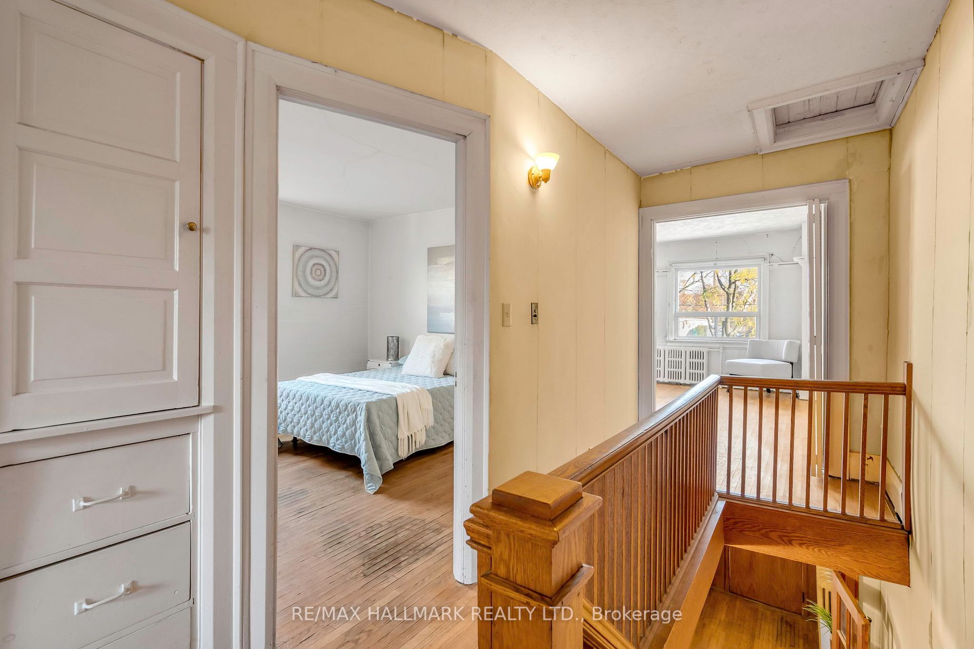 394 Runnymede Rd