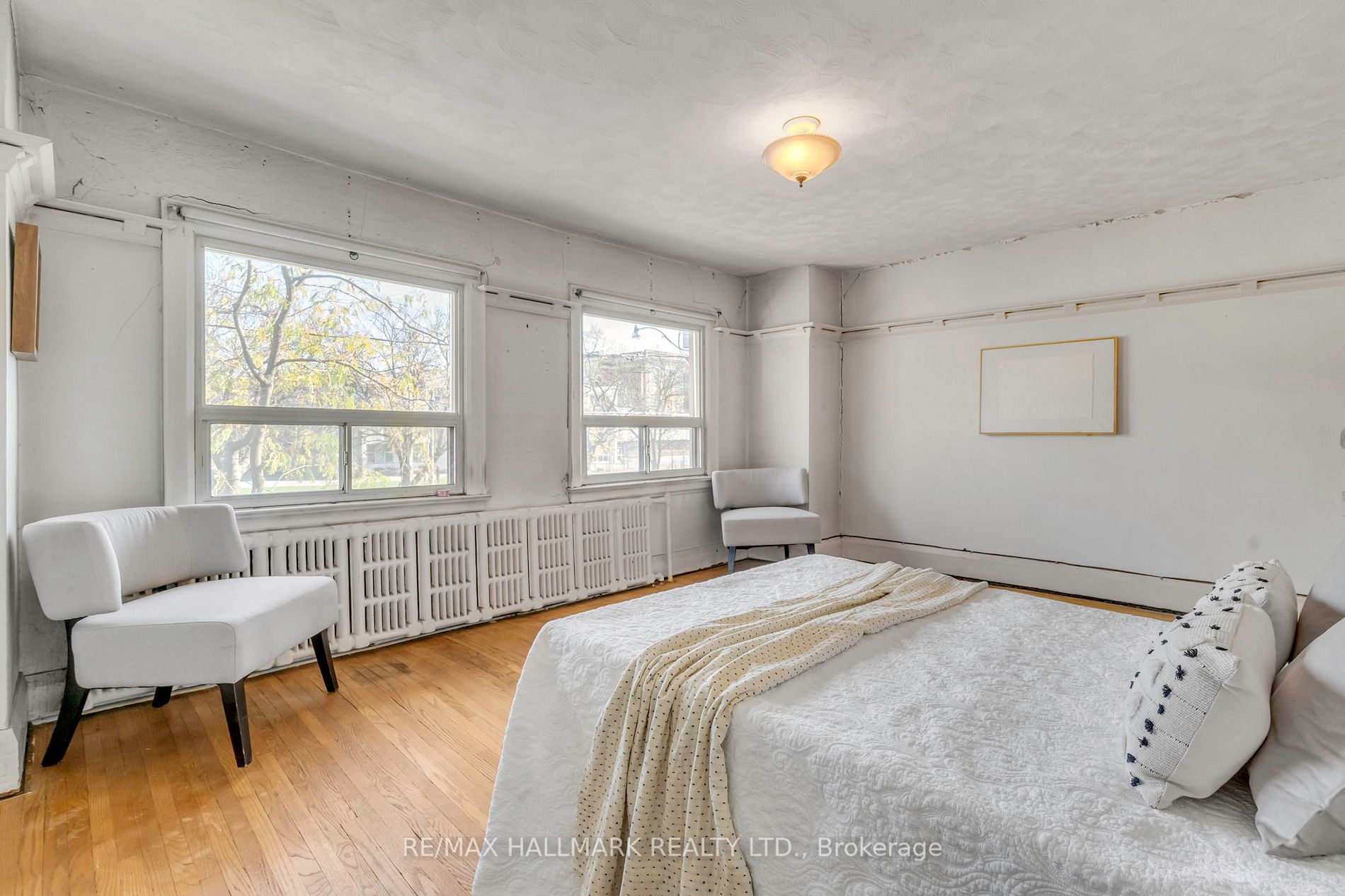 394 Runnymede Rd