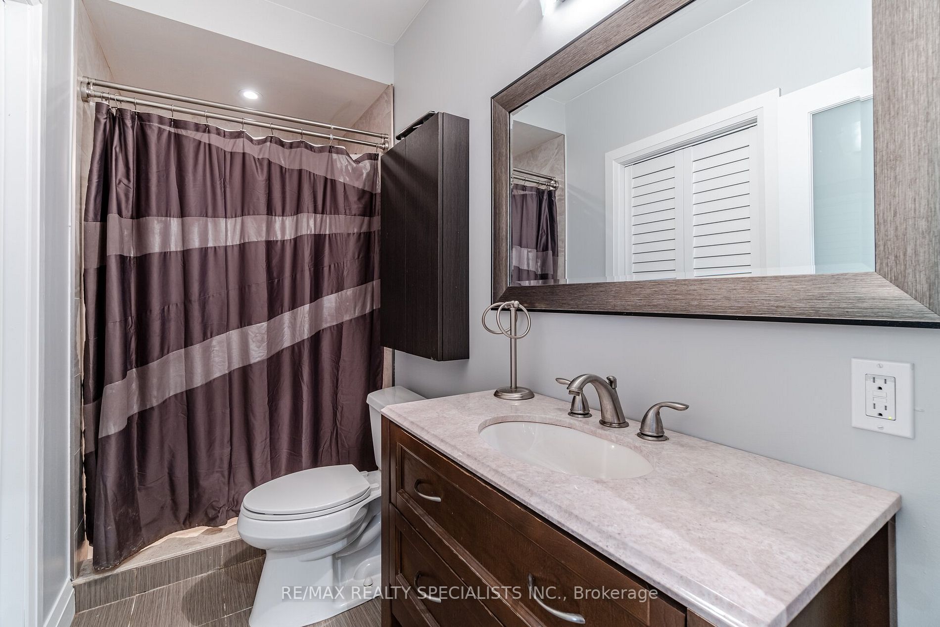 1356 Roper Dr