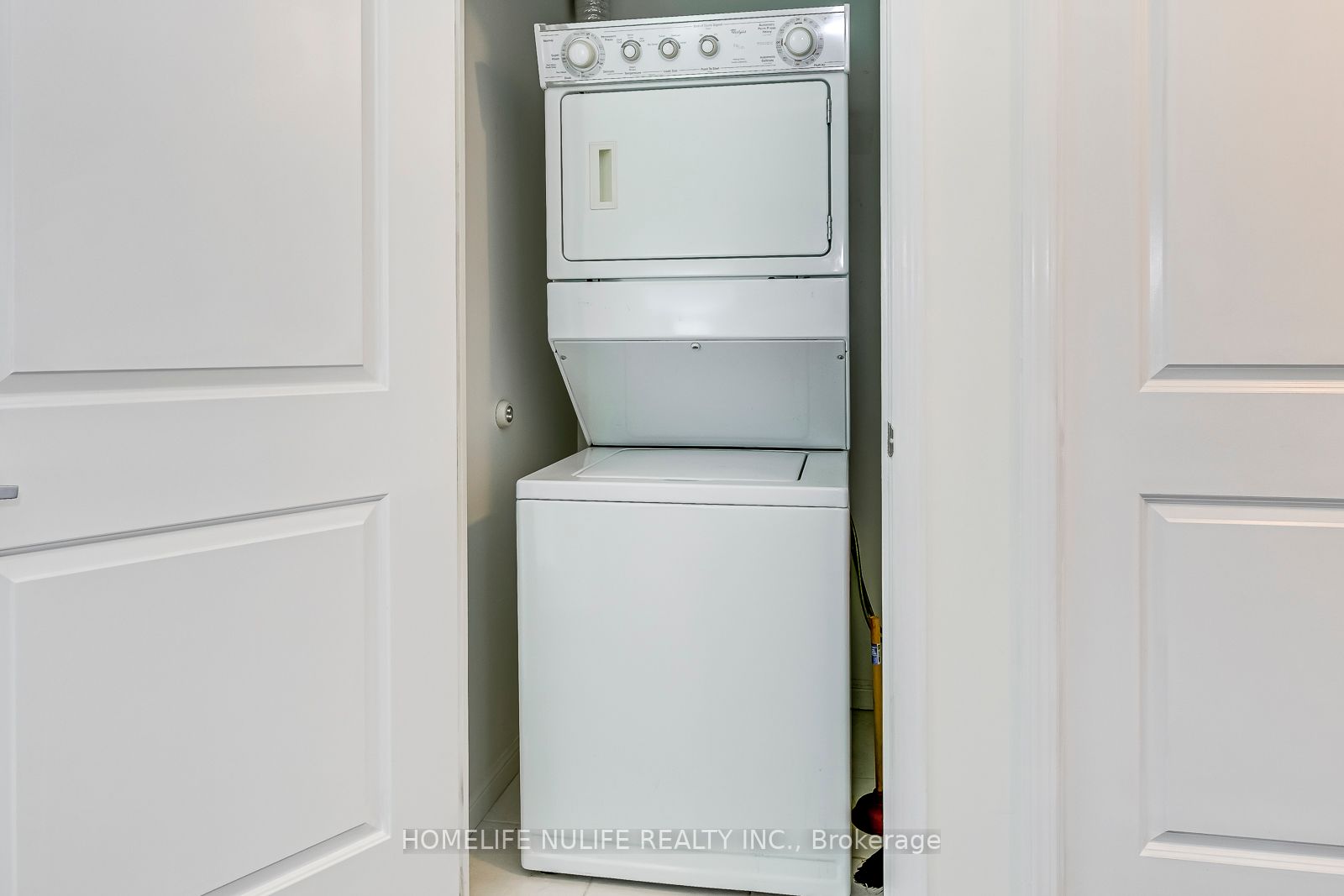15 Windermere Ave, #2107