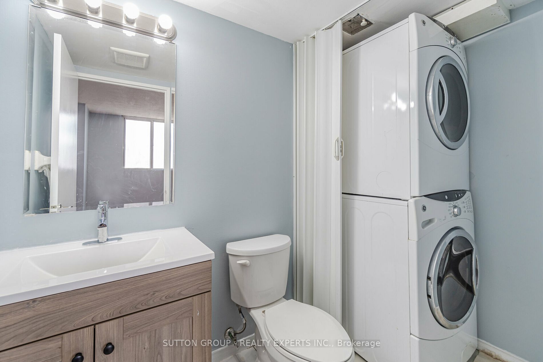 155 Hillcrest Ave E, #412