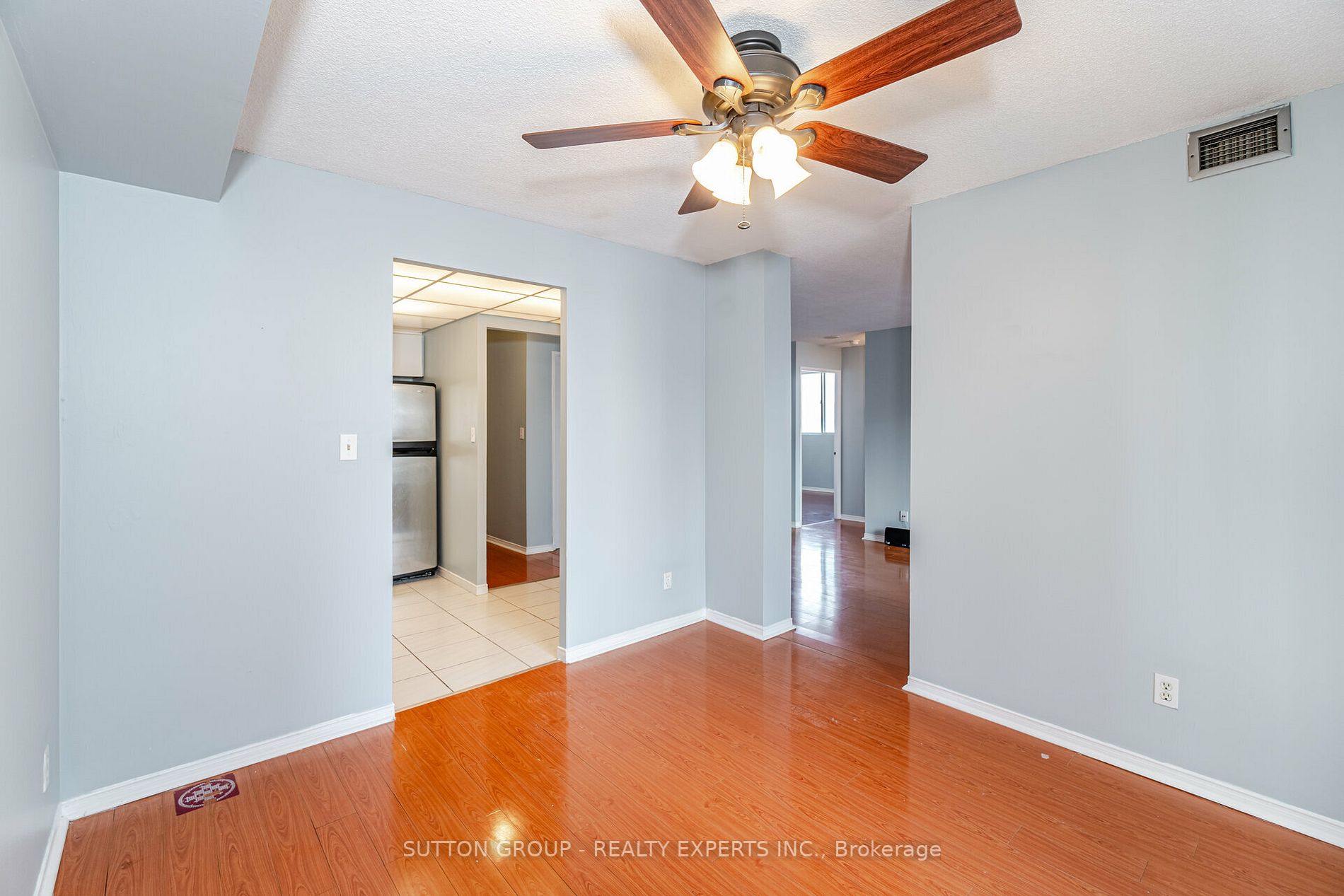 155 Hillcrest Ave E, #412