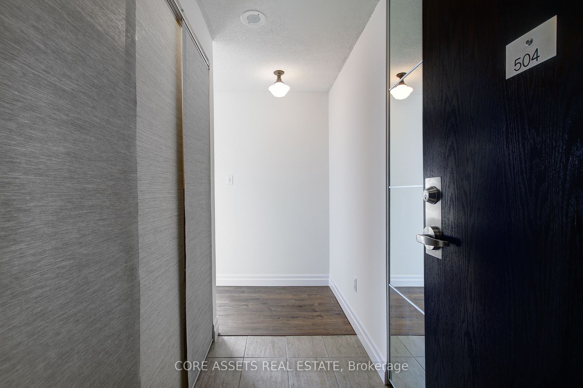 101 Subway Cres, #504