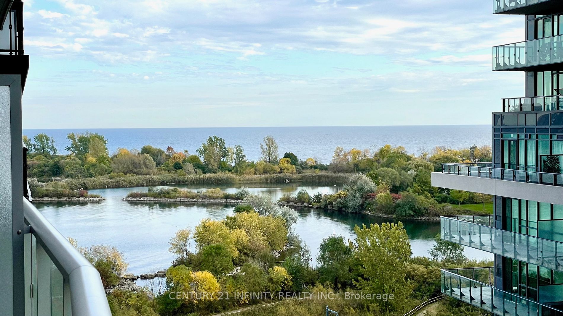 110 Marine Parade Dr, #706